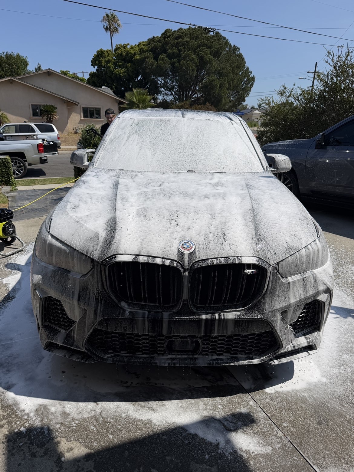 BMW X5 M — Foam Bath