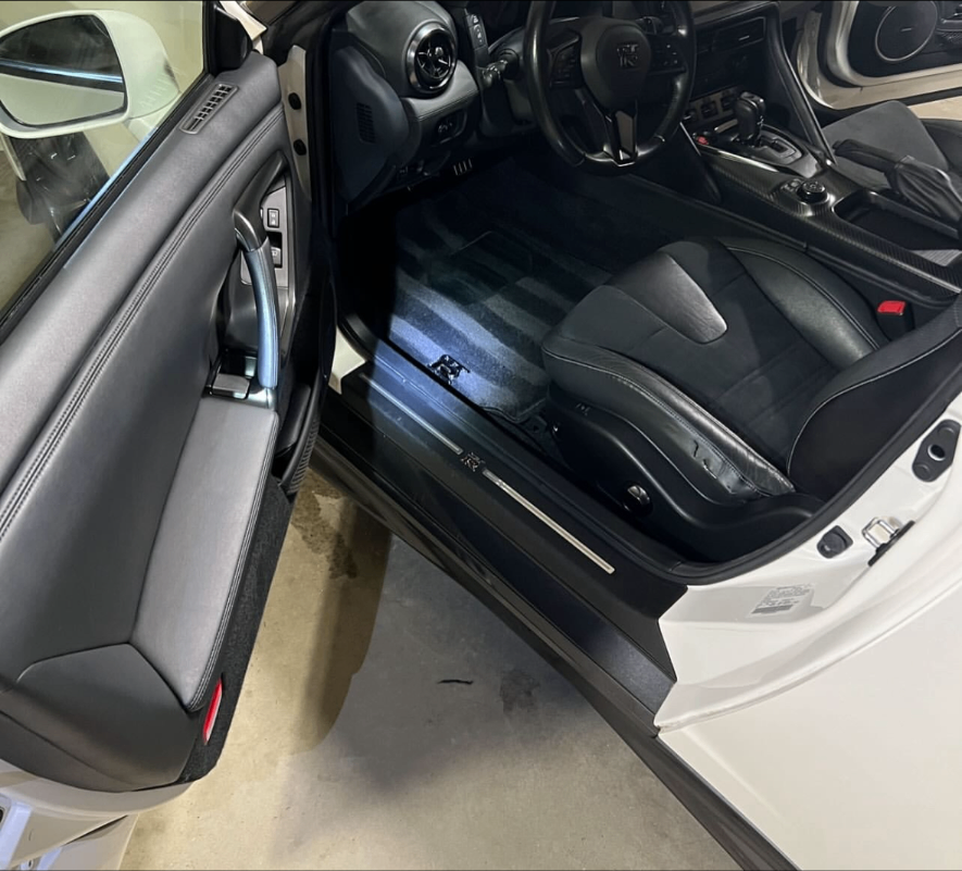 Nissan GT-R — Interior Detail
